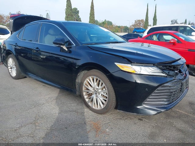 2018 TOYOTA CAMRY XLE