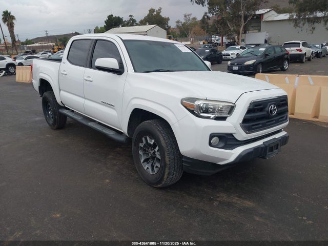 2017 TOYOTA TACOMA SR5