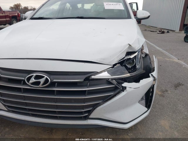 صورة 6 لـ 2019 Hyundai ELANTRA SE