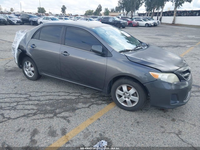 2013 TOYOTA COROLLA LE