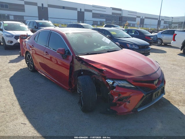 2019 TOYOTA CAMRY XSE