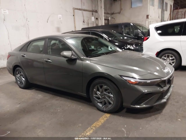 2026 HYUNDAI ELANTRA BLUE