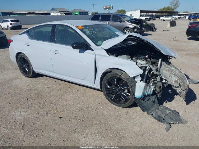 2023 NISSAN ALTIMA SR FWD