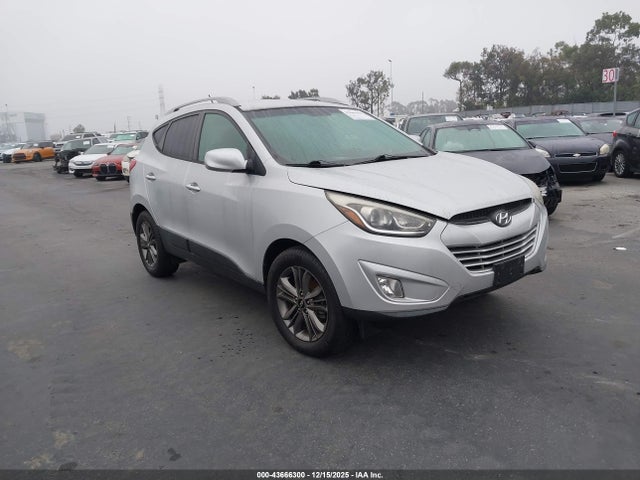 2014 HYUNDAI TUCSON SE