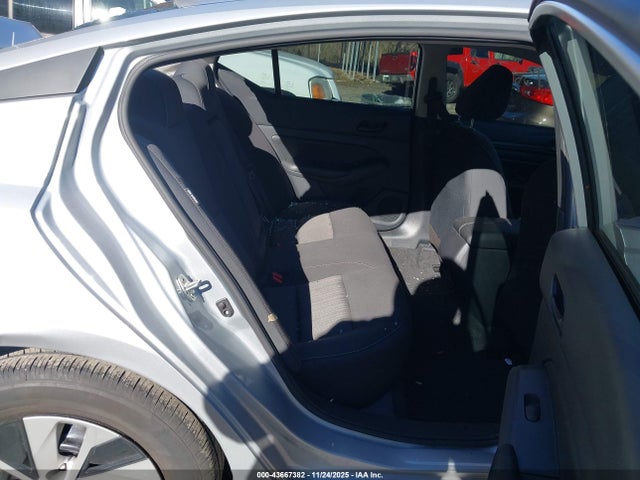 2024 Nissan ALTIMA S FWD 照片 8