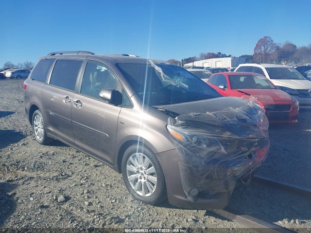 2017 TOYOTA SIENNA LIMITED PREMIUM 7 PASSENGER