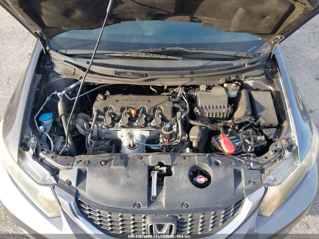 2015 Honda CIVIC LX — фото 10