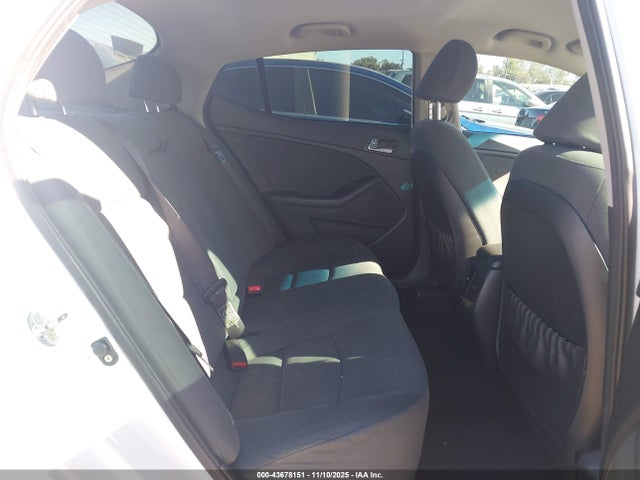 KIA OPTIMA HYBRID LX - 8