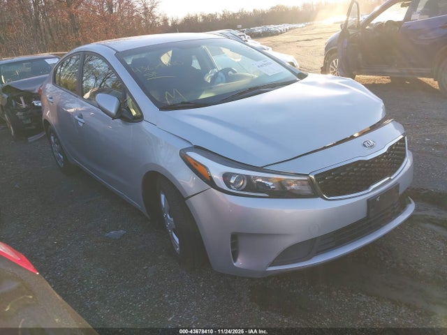 2017 KIA FORTE LX