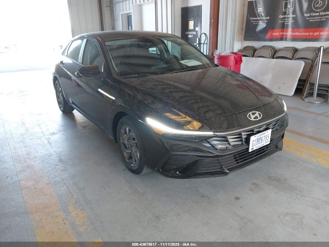 2026 HYUNDAI ELANTRA BLUE