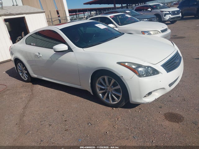 2011 INFINITI G37 