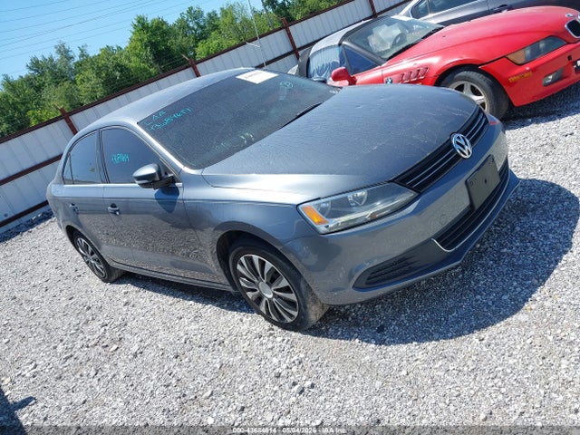 2013 VOLKSWAGEN JETTA 2.5L SE