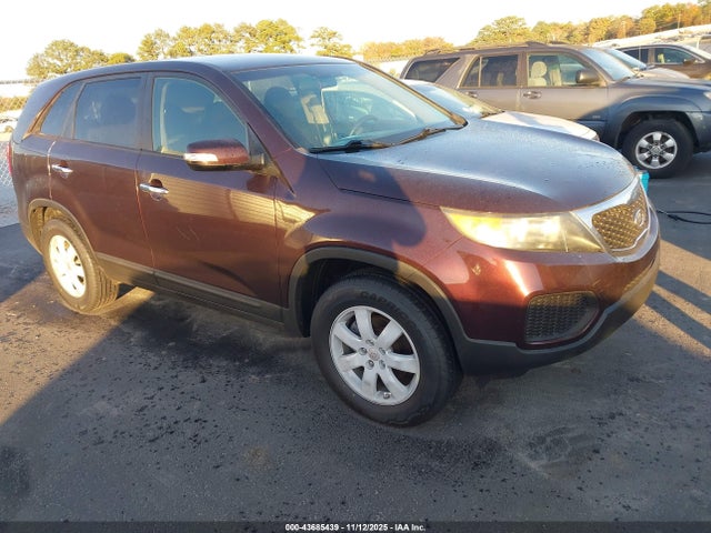 2011 KIA SORENTO LX