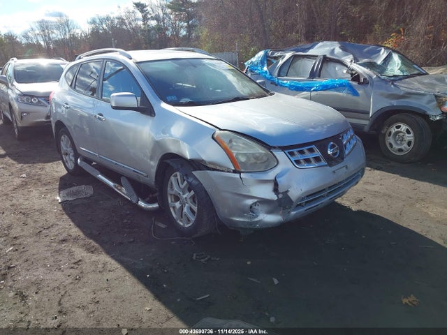 2011 NISSAN ROGUE SV