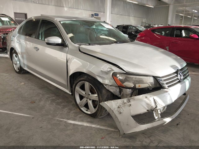 2014 VOLKSWAGEN PASSAT 1.8T WOLFSBURG EDITION