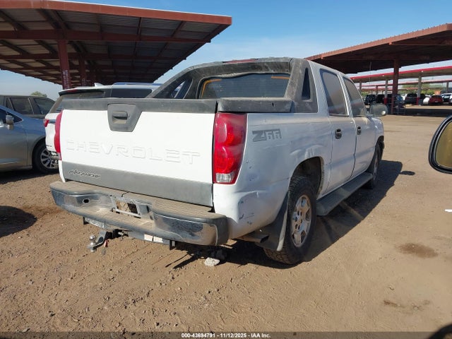 CHEVROLET AVALANCHE 1500 - 4