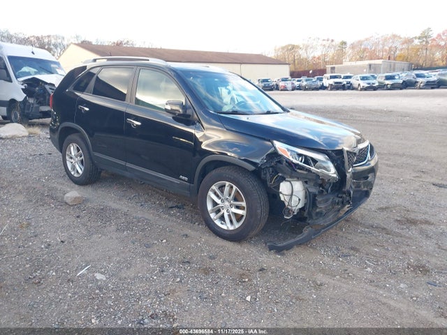 2015 KIA SORENTO LX V6
