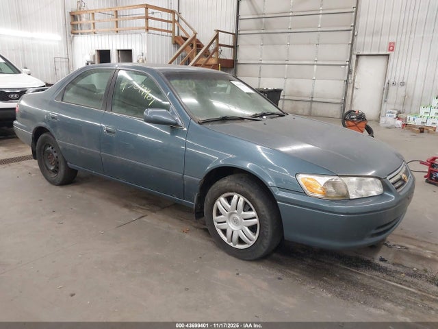 2001 TOYOTA CAMRY LE V6