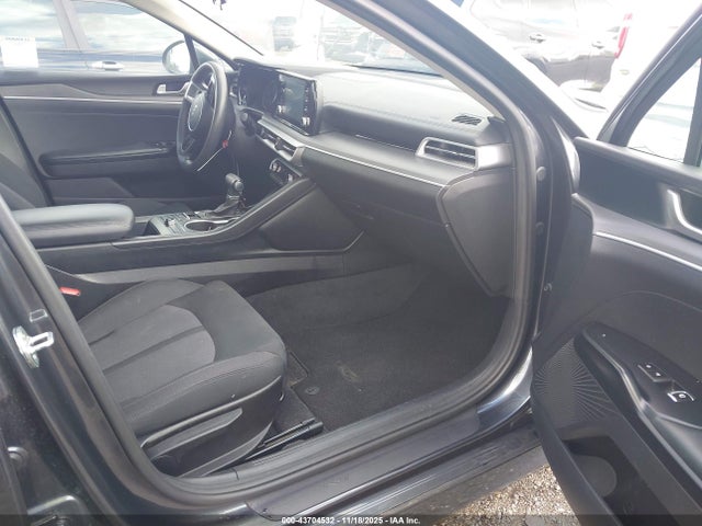 2022 KIA K5 LXS photo 5