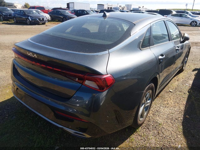 2022 KIA K5 LXS photo 4