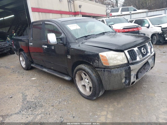 2004 NISSAN TITAN LE