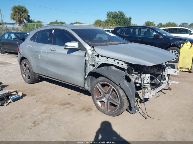 2015 MERCEDES-BENZ GLA 250 4MATIC