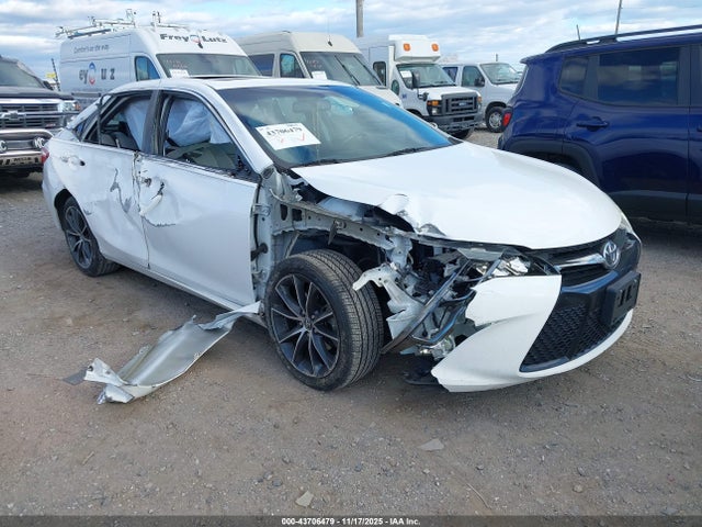 2016 TOYOTA CAMRY XSE V6