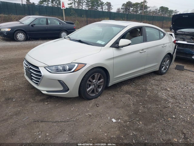HYUNDAI ELANTRA VALUE EDITION - 2