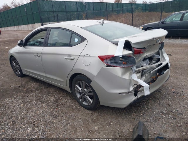 HYUNDAI ELANTRA VALUE EDITION - 3