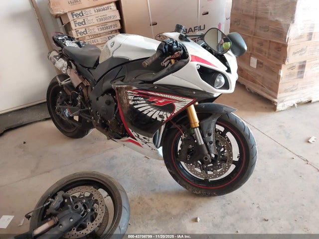 2009 YAMAHA YZF 