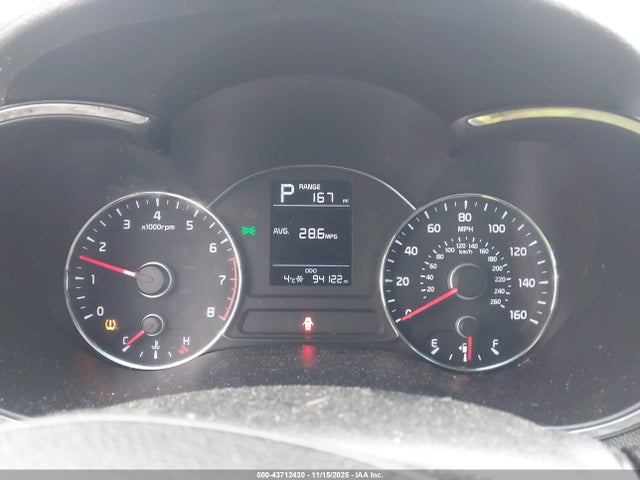 صورة 7 لـ 2017 KIA FORTE LX