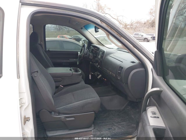 CHEVROLET SILVERADO - 5