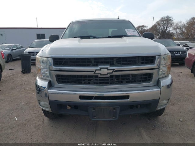 CHEVROLET SILVERADO - 6