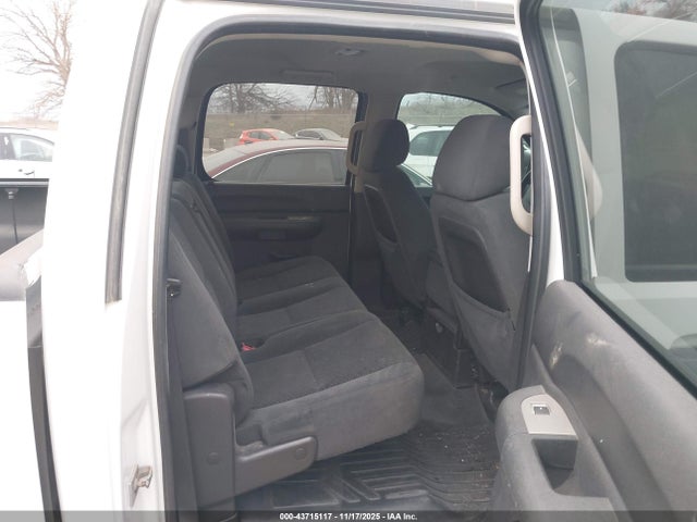 CHEVROLET SILVERADO - 8