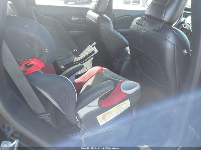 2021 JEEP CHEROKEE LATITUDE LUX FWD