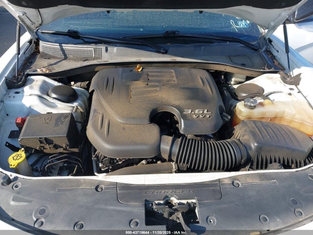 DODGE CHARGER SXT RWD - 10