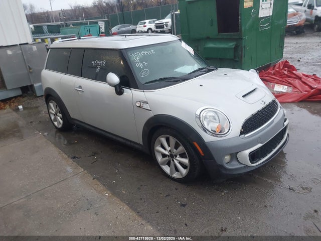 2011 MINI COOPER 