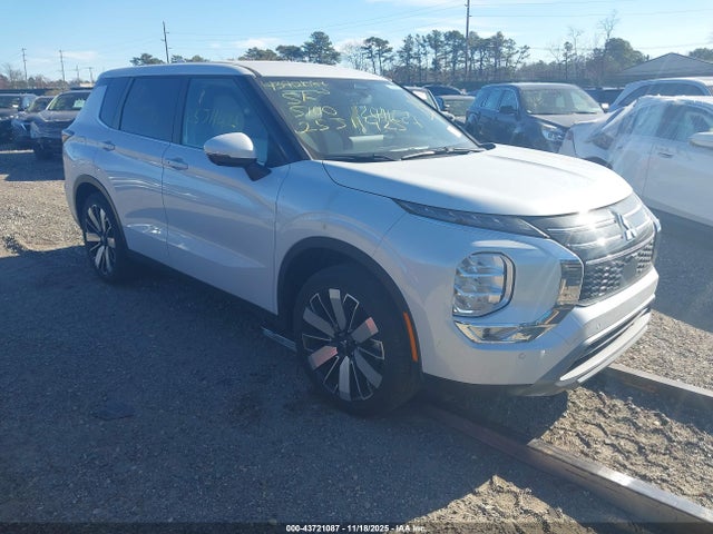 2025 MITSUBISHI OUTLANDER SE 2.5 2WD