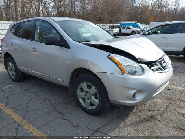 2013 NISSAN ROGUE S