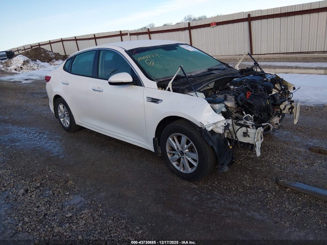 2016 KIA OPTIMA LX