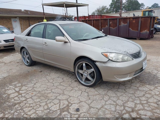 2005 TOYOTA CAMRY LE