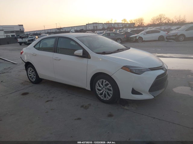 2018 TOYOTA COROLLA LE