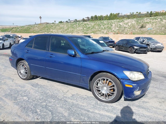 2003 LEXUS IS 