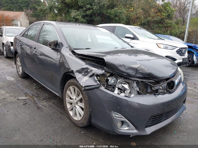 2012 TOYOTA CAMRY XLE