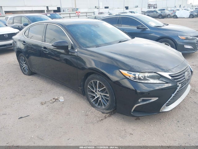 2016 LEXUS ES 