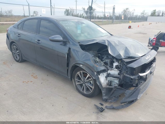 2022 KIA FORTE LXS