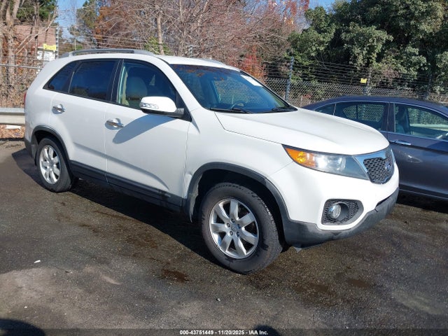 2012 KIA SORENTO LX