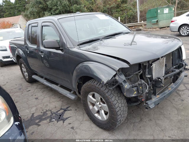 2012 NISSAN FRONTIER SV