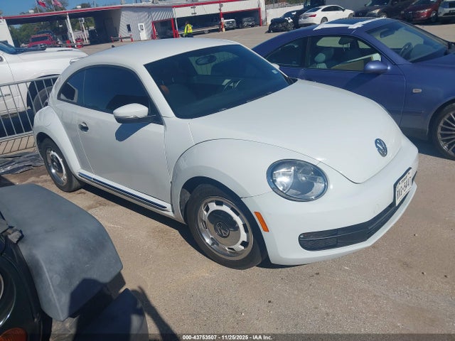 2015 VOLKSWAGEN BEETLE 1.8T CLASSIC