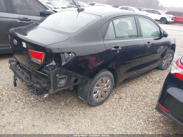 KIA RIO LX - 4